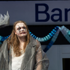 Szene aus HAMLET, Foto: Bernd Schönberger, Lizenz: Brandenburgische Kulturstiftung Cottbus-Frankfurt (Oder)