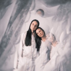 Foto: Thomas Simmonet, Lizenz: Duo Walburga Walde & Izabela Kałduńska